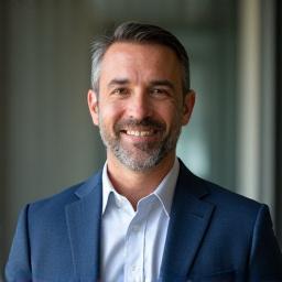 Headshot of Marcus Thorne